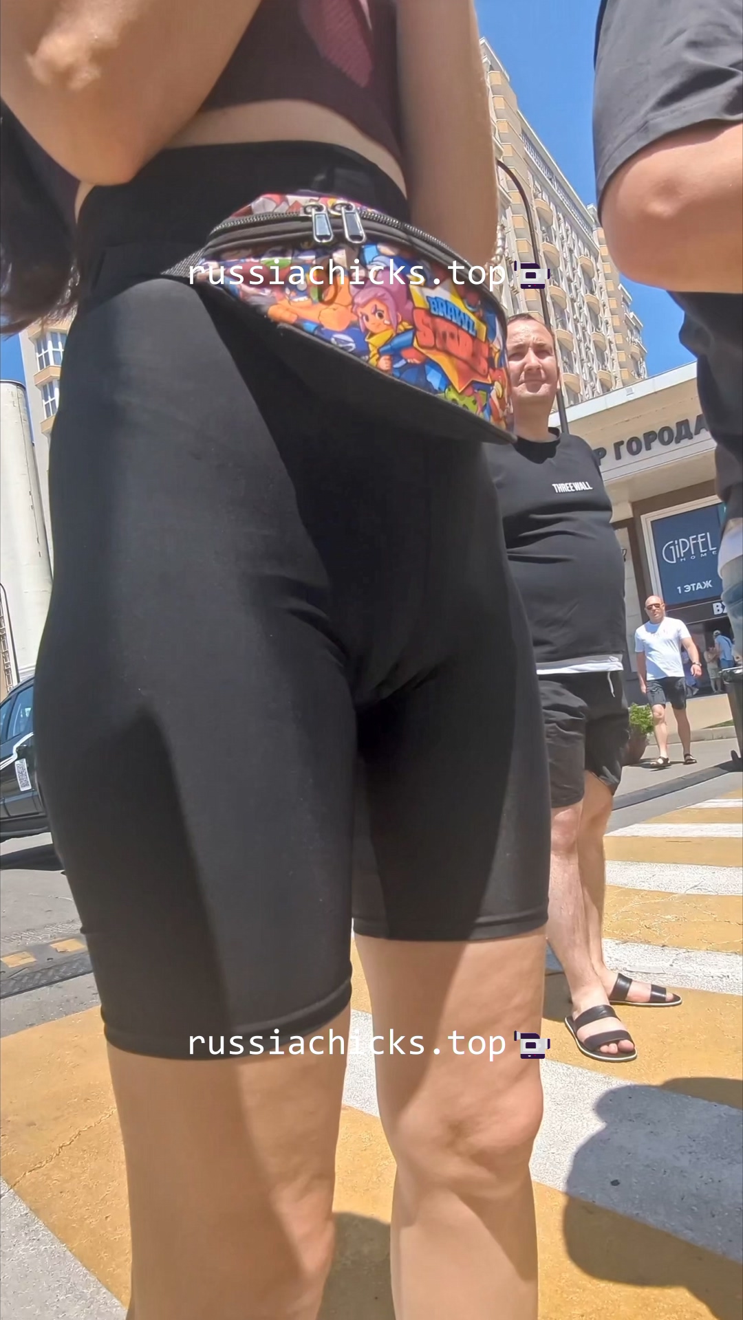 i shot all chick in tight short