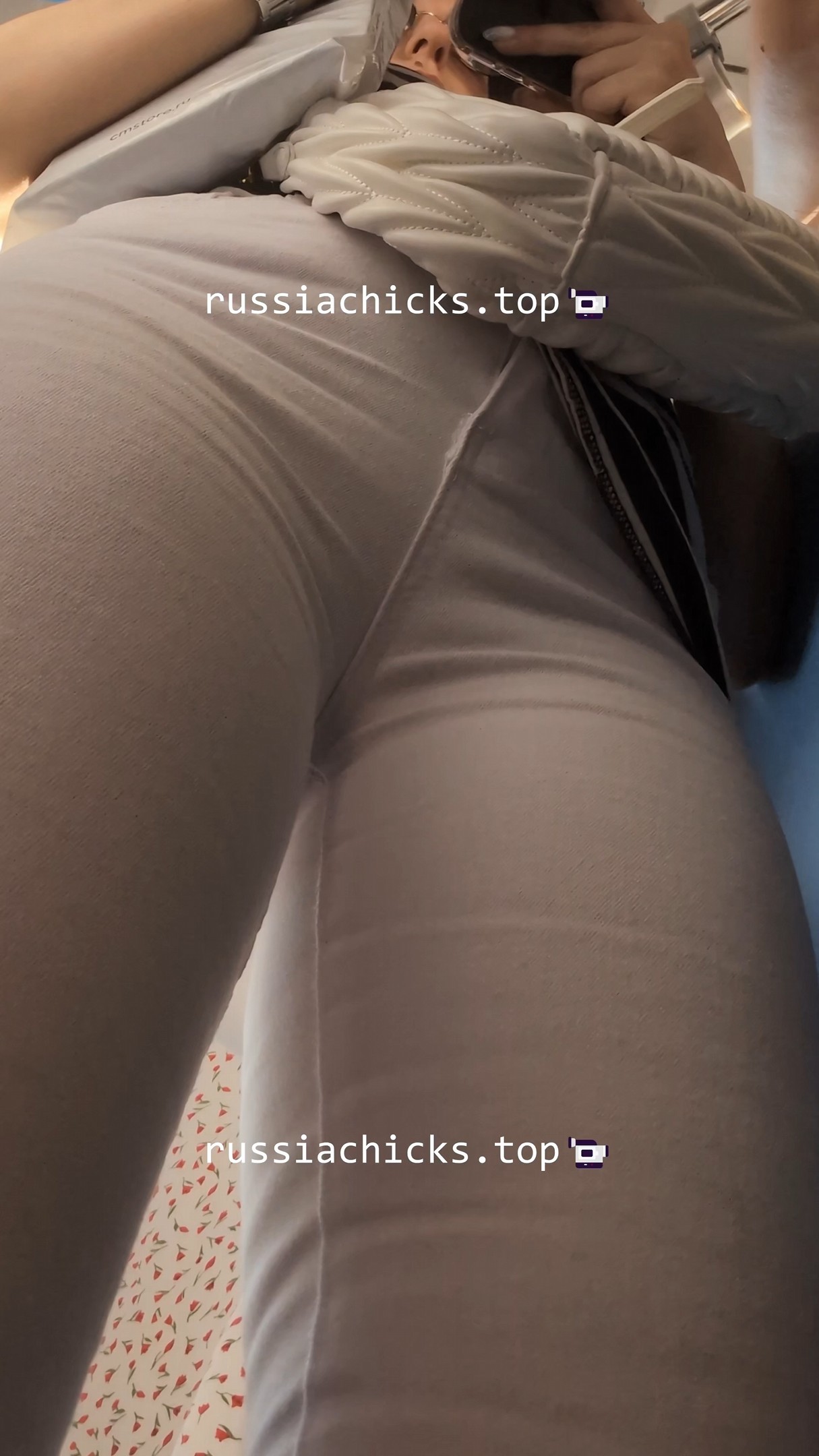 i shots nice chick and her epic ass