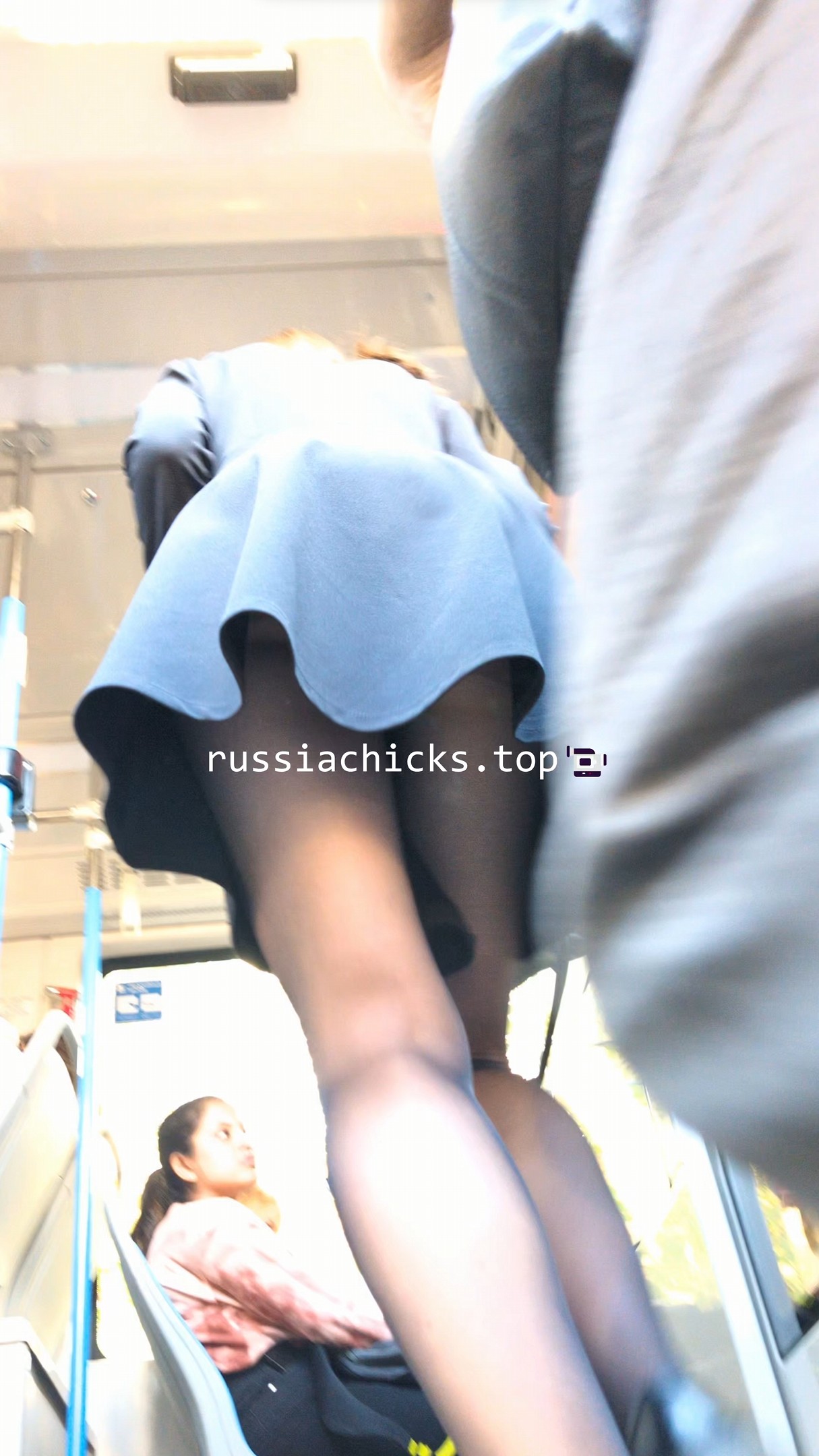 i shots her pantyhose in tram